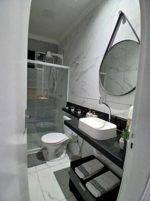 Towels, soap, toilet paper - Recife and Olinda - Studio Bastos Residence (Olinda)