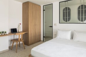 Arctic Suite | Free WiFi