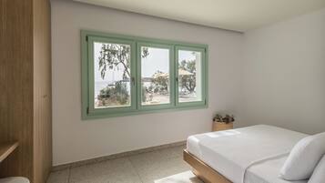 Pacific Suite | Free WiFi