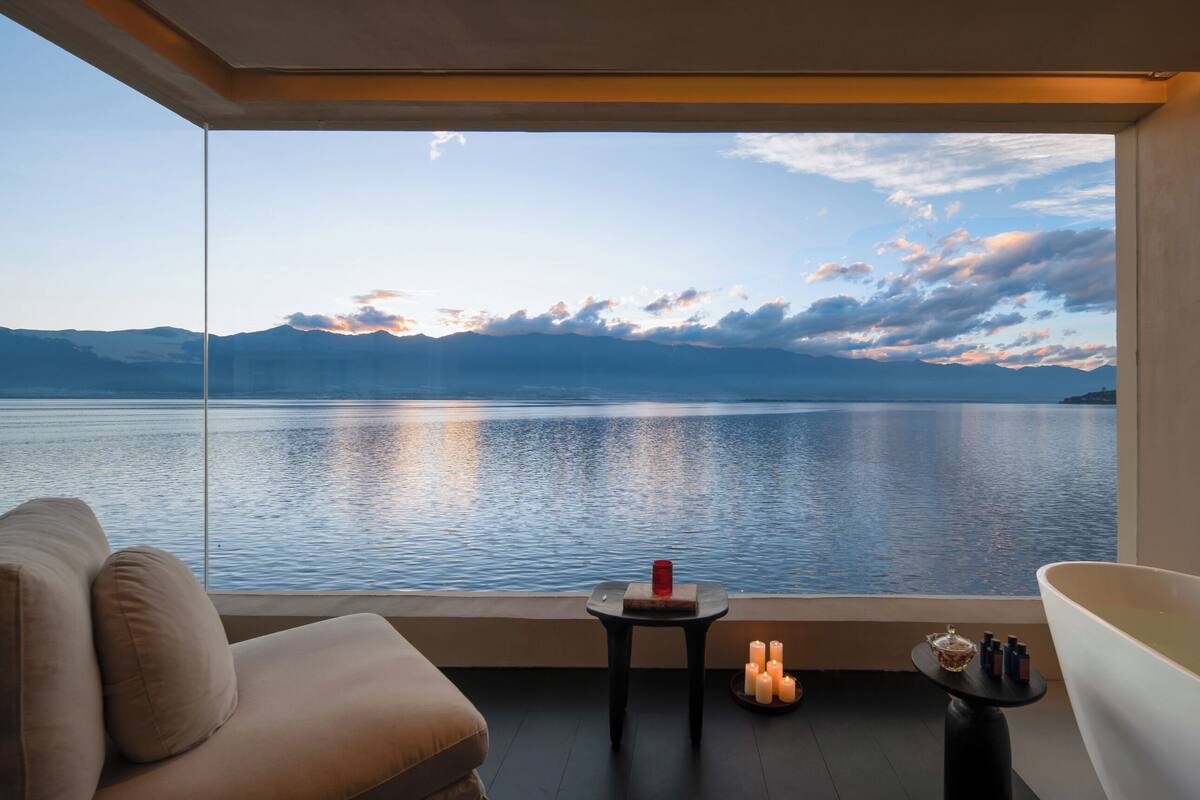 Luxury Double Room, Ocean View | In-room safe, desk, laptop workspace, blackout drapes