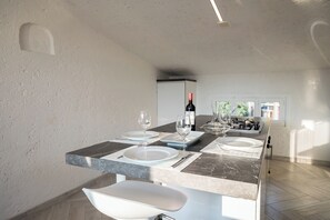 Coffee/tea maker, fridge, microwave, oven - Stunning rooftop in Garda! (Garda)