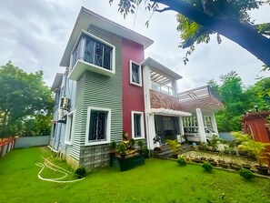 Three Bedroom Villa With Garden | Laptop workspace, free WiFi, bed sheets - Swapno Chhobi (Bolpur)