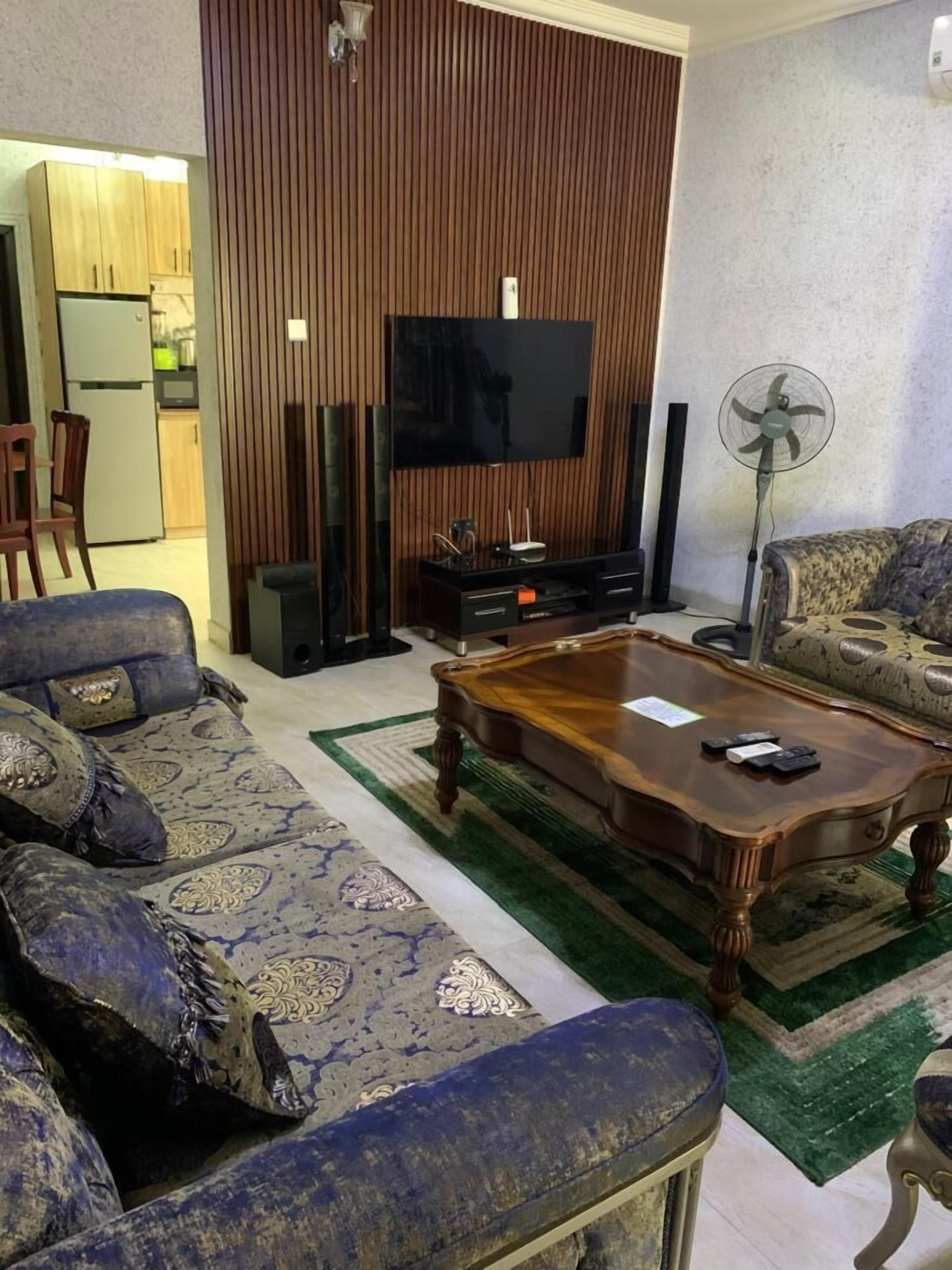 Luxury Room | Living area