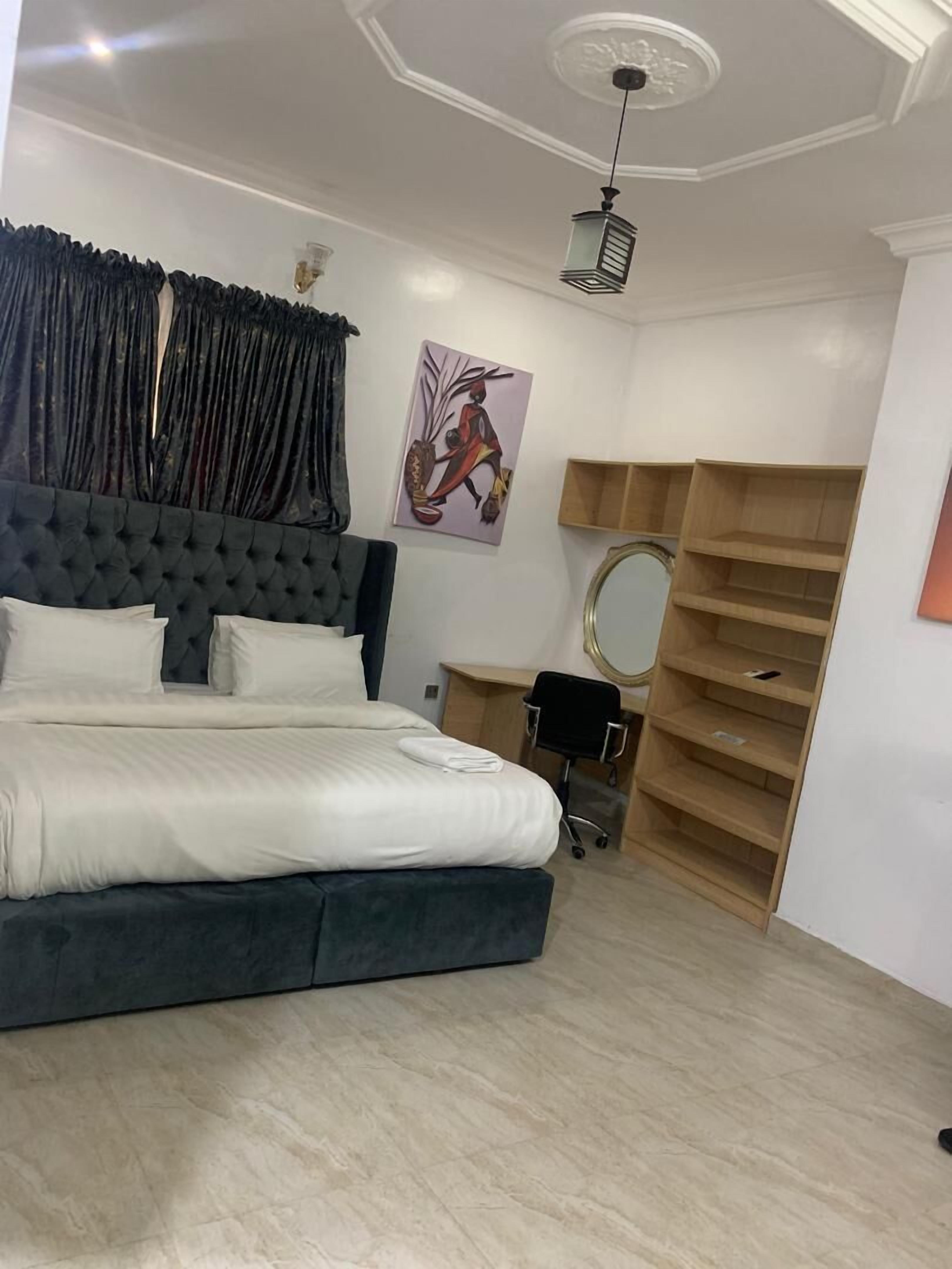 Habitación Deluxe | Escritorio y espacio para trabajar con laptop 