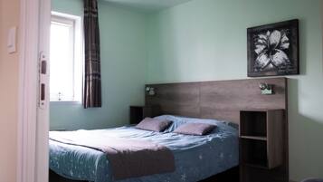 Bügeleisen/Bügelbrett, WLAN, Bettwäsche