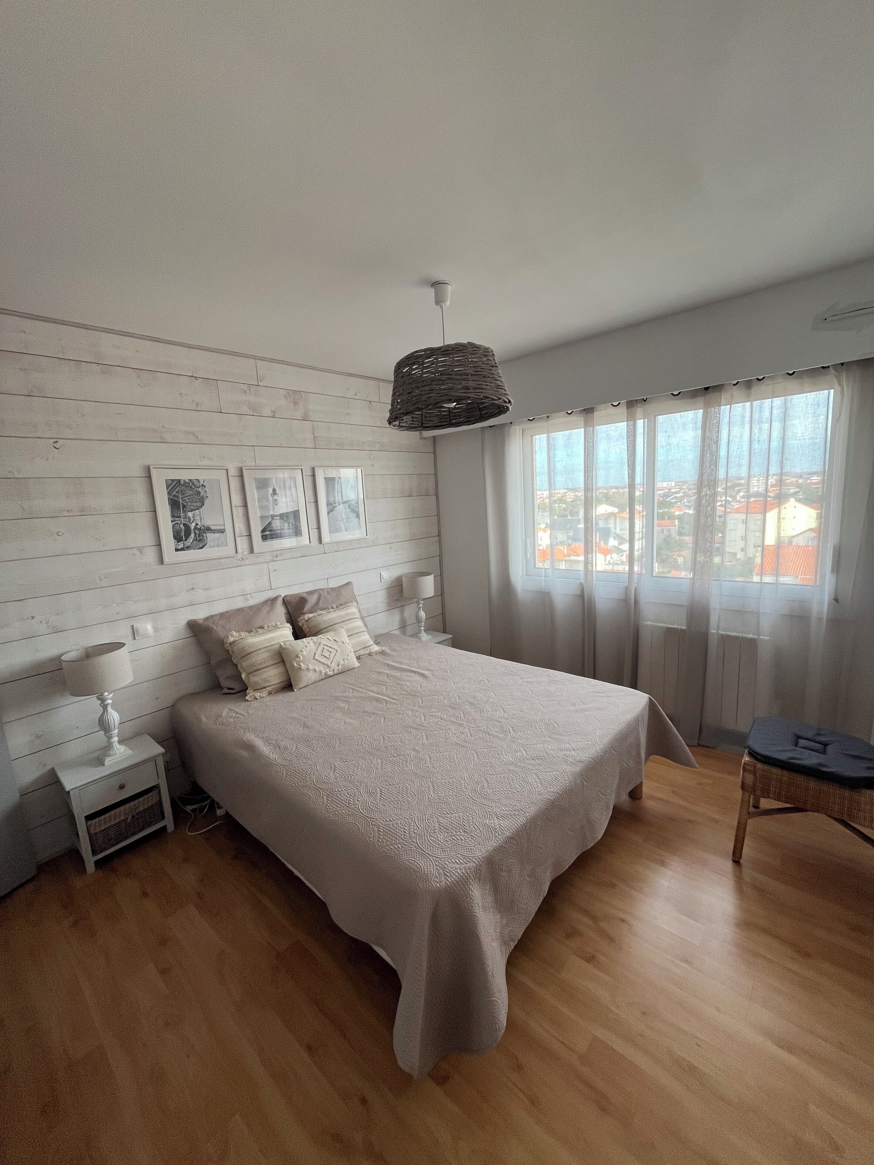 1 chambre, fer et planche à repasser, Wi-Fi gratuit