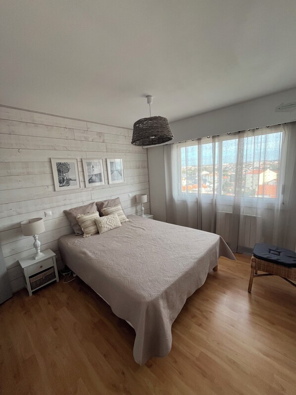 1 bedroom, iron/ironing board, free WiFi