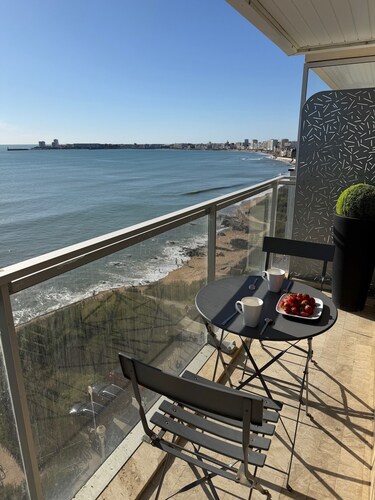 Appartement Vue Mer aux SABLES D' OLONNE - Waterfront living !