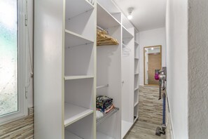 Interior - Vacation Apartment 'Welcome to the Relax Zone' with Sea Views, Wi-Fi, and Air Conditioning (Los Caideros)
