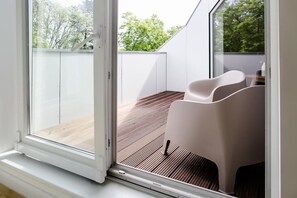 Executive Apartment, Balcony, City View | Interior - Louis and Louise Apartments & Lofts  (Bremen)