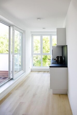 Private kitchen - Louis and Louise Apartments & Lofts  (Bremen)