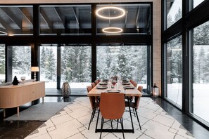 Dining - High-Quality 4BR Villa in Rukatunturi with sauna & hot tub (Ruka)