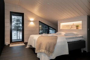 4 bedrooms, desk, iron/ironing board, WiFi - High-Quality 4BR Villa in Rukatunturi with sauna & hot tub (Ruka)