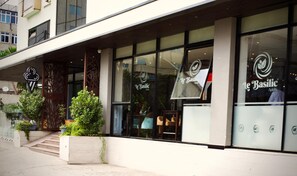 Exterior - Le Basilic Addis Hotel Apartment & Spa (Addis Ababa)