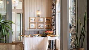 Dining - Holiday Home in Morgat by the Ocean (Crozon)