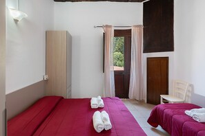 1 bedroom, WiFi, bed sheets - Donna Carmela Sea View Room with Wi-Fi and Air Conditioning (Pisciotta)