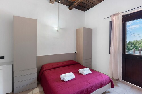 Donna Carmela Sea View Room with Wi-Fi and Air Conditioning
