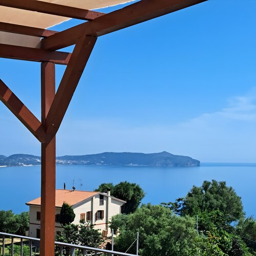 Family Room Cilento with Wi-Fi and Air Conditioning