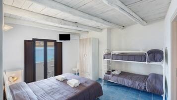 WiFi, bed sheets