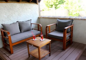 Property grounds - Guest Room "La Pastuline" – Comfortable Stay Near Town Center (Montlouis-sur-Loire)