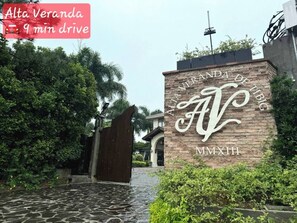 Exterior detail - Calm and Clean Getaway + 400mbps+Netflix+Disney (Silang)