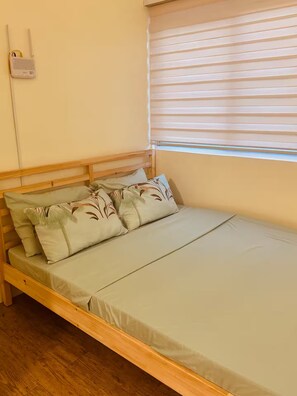 Bügeleisen/Bügelbrett, WLAN, Bettwäsche