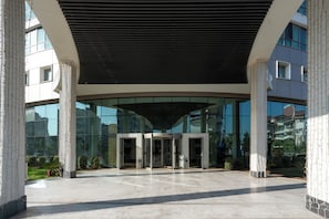 Property entrance - Maxihomes Snitch (Antalya)