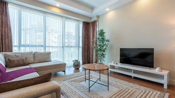 Luxury-Apartment, 1 Schlafzimmer, Haustiere gestattet, am Strand | Bügeleisen/Bügelbrett, kostenloses WLAN