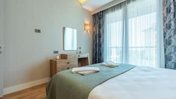 Iron/ironing board, free WiFi