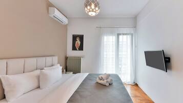 Sistema de insonorización, tabla de planchar con plancha y wifi gratis