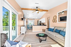 Living area - Sand & Sun B · EV Charger · Pool (Holmes Beach)