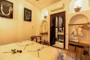 مكتب وواي فاي مجانًا