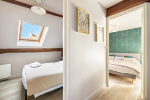 3 slaapkamers, een strijkplank/strijkijzer, wifi