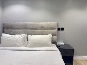 Iron/ironing board, WiFi