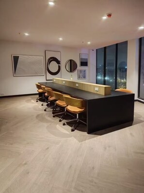 Meeting facility - Executive Suite | Carolina Park | Pool & Gym (Quito)