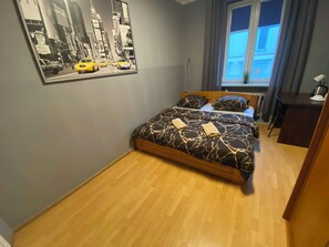 Classic Room, 1 Double Bed | Desk, laptop workspace, iron/ironing board, free WiFi