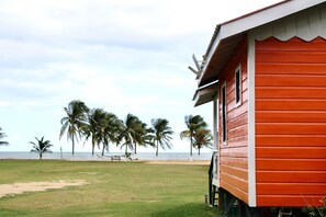 Deluxe Cabin, 1 Queen Bed - Sunshine Cabanas At Ocean View (Dangriga)