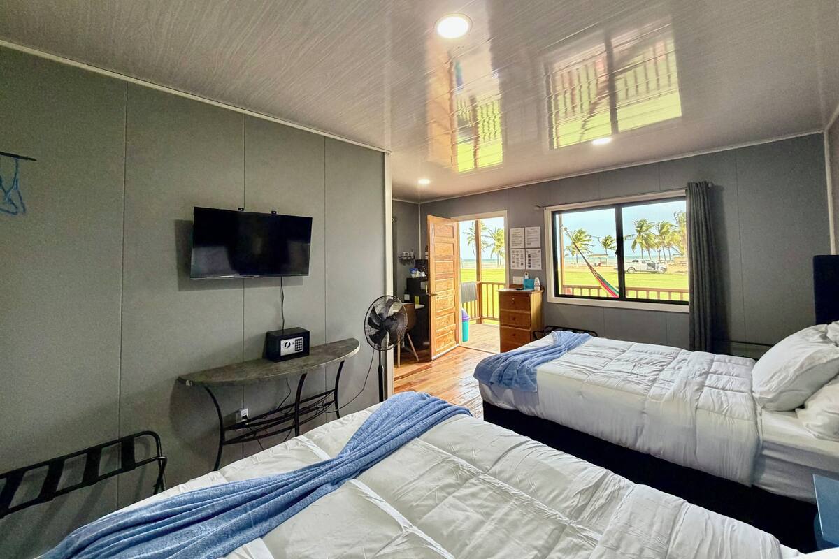 Deluxe Double Room | In-room safe, desk, laptop workspace, blackout drapes