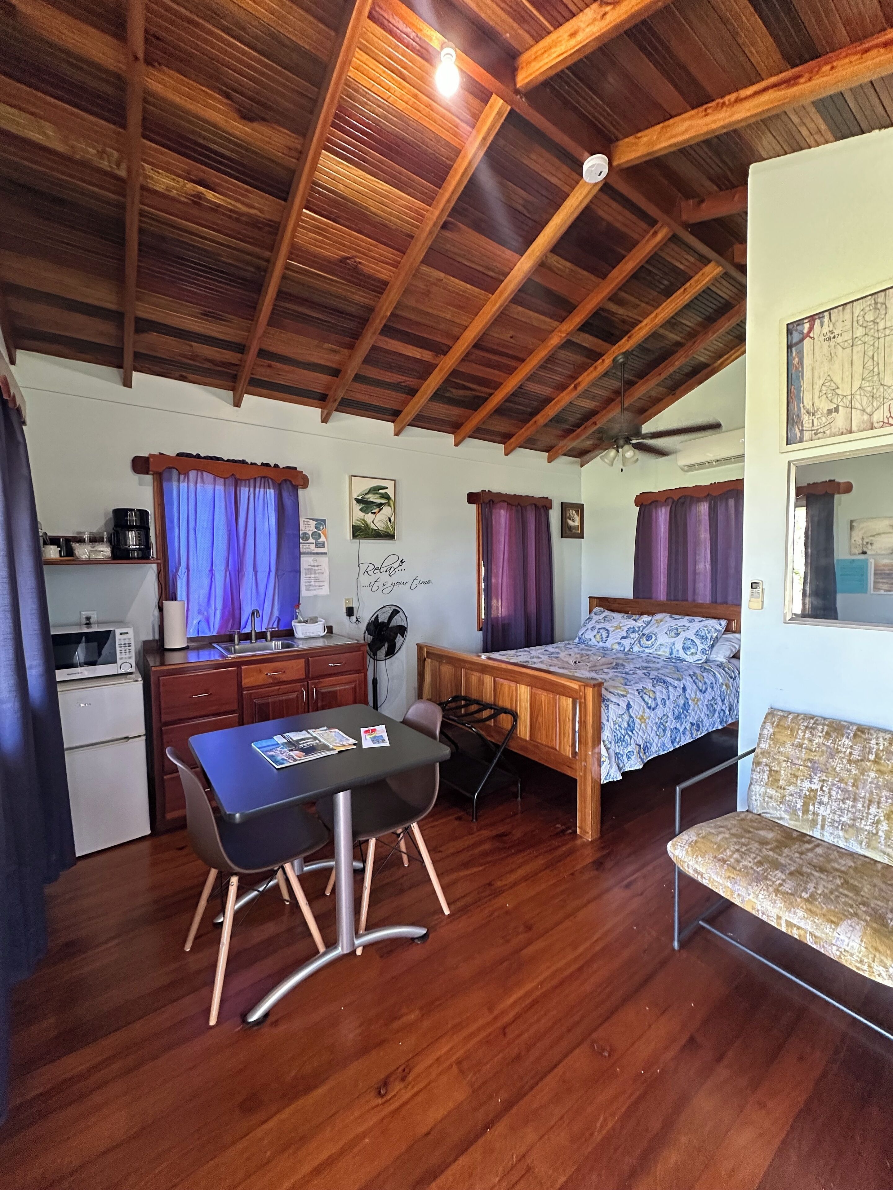 Deluxe Cabin | In-room safe, individually decorated, individually furnished, desk