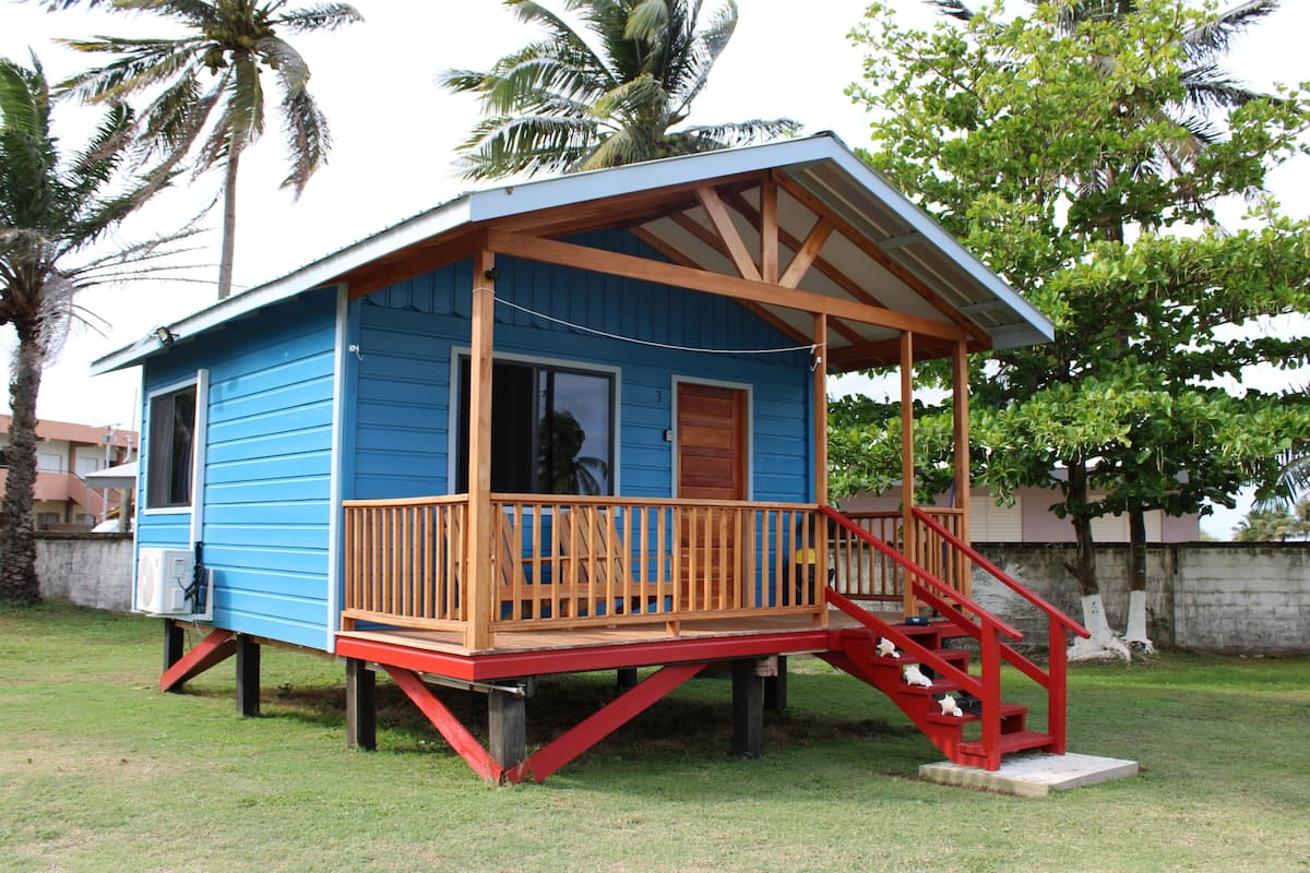 Phòng đôi Deluxe | Két bảo mật tại phòng, trang trí khác biệt