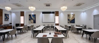 Hotel Grand Shalimar by JMD Group