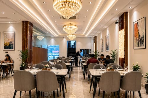 Daily buffet breakfast for a fee