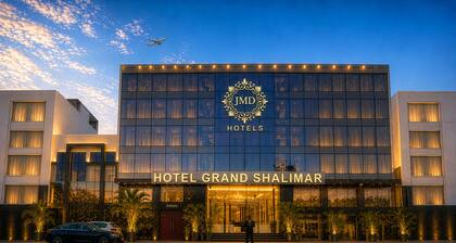 Hotel Grand Shalimar by JMD Group
