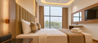 Hotel Grand Shalimar by JMD Group