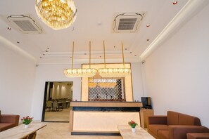 Reception - Hotel Grand Shalimar by JMD Group (New Delhi)