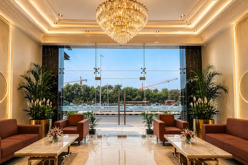 Hotel Grand Shalimar by JMD Group