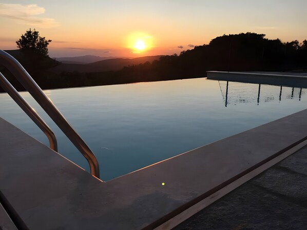 Pool - Casale Torricella: Relax Among Woods with Sea View (Montieri)