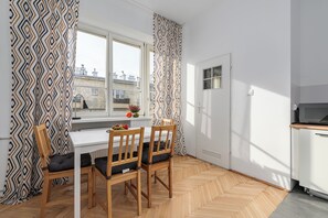 Essbereich im Zimmer