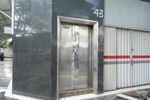 مدخل المنشأة