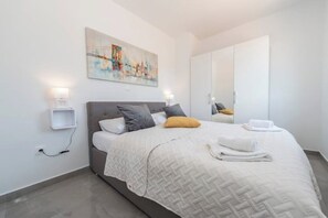 Iron/ironing board, WiFi, bed sheets - Villa Adria 3 (Novalja)